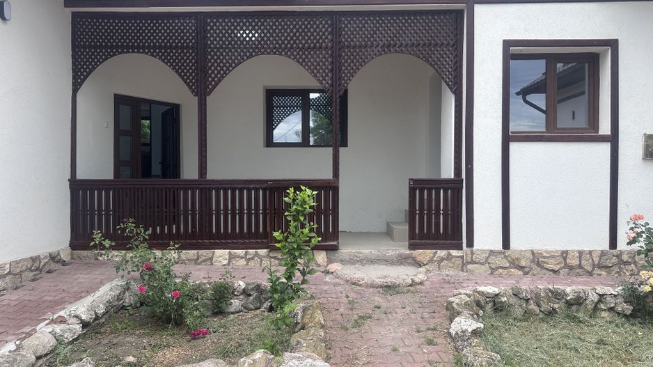 Între dealuri, viță de vie și liniște deplină! Vanzare casa in Prahova - Poză 28