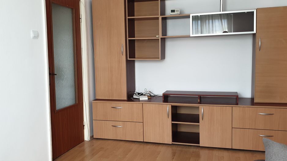 Apartament 3 camere de inchiriat Florilor - Poză 1