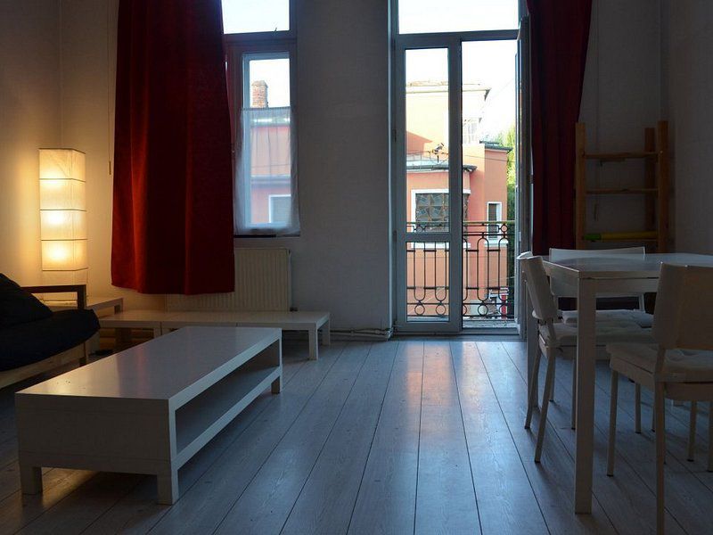 2 Camere tip studio Unirii in vila, 1/1, mobilat si utilat, intim - Poză 10