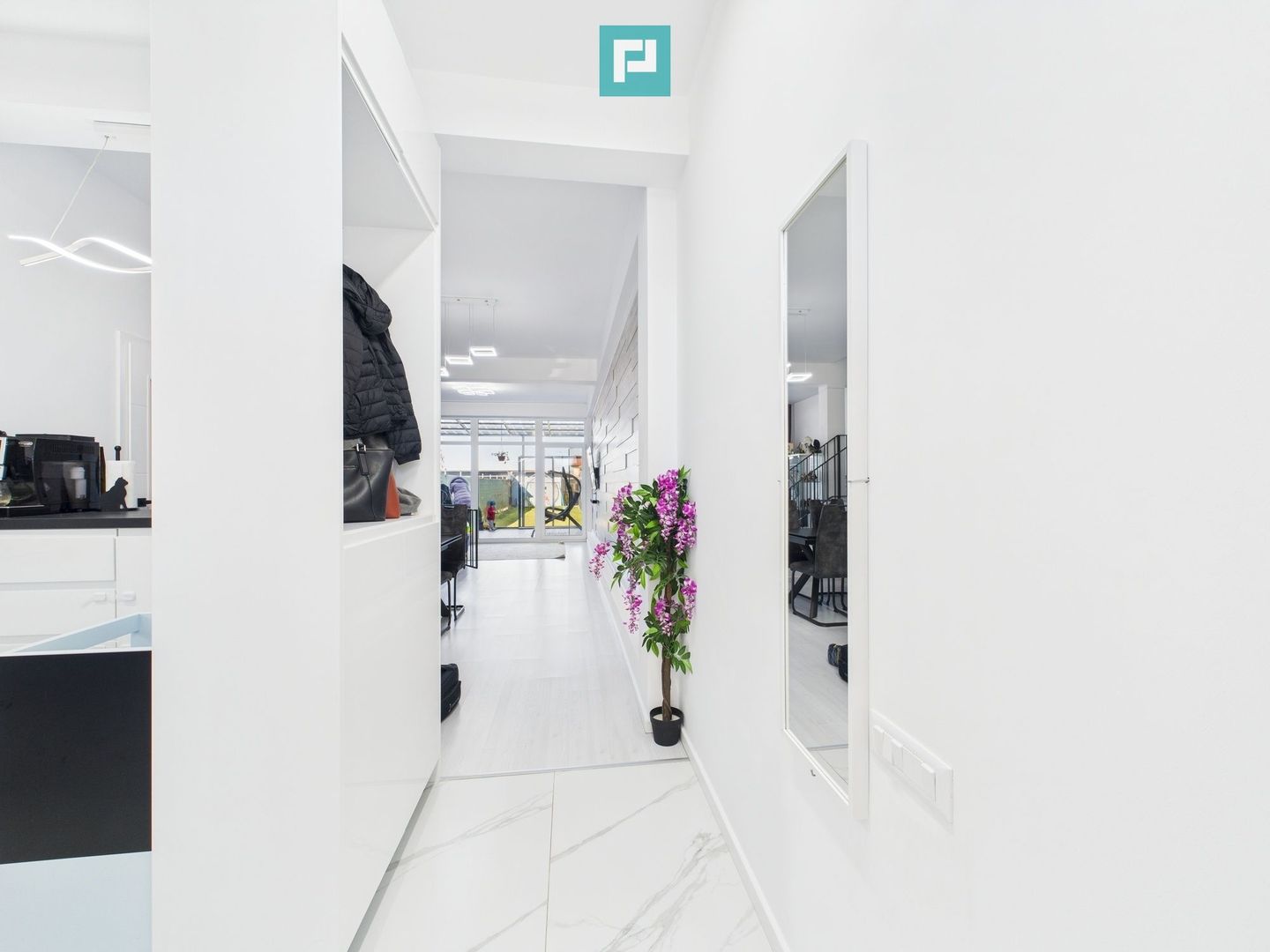 Duplex 1/2 mobilat şi utilat în Săcălaz - Poză 6