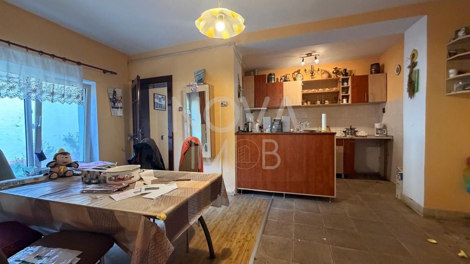 CASA DE VANZARE IN AVRIG – SPATIU GENEROS - Poză 9
