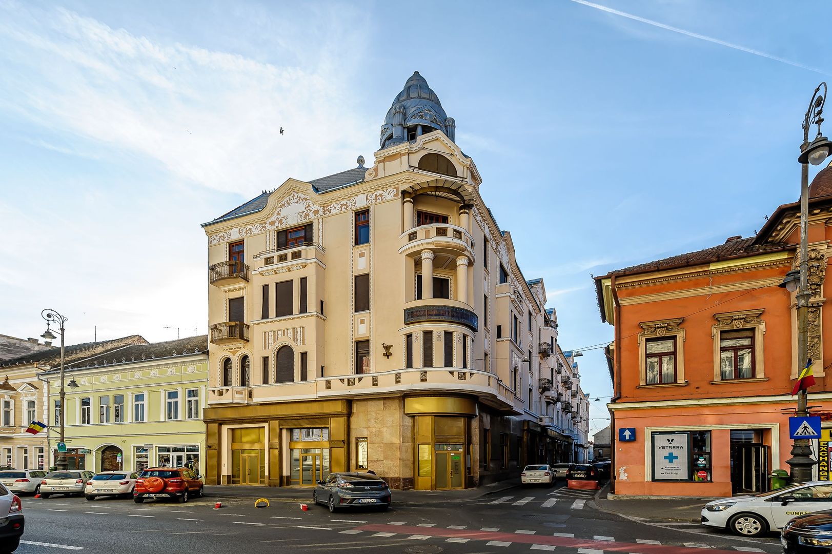 Bijuterie arhitecturală cu istorie. Confort modern, Ultracentral. - Poză 3