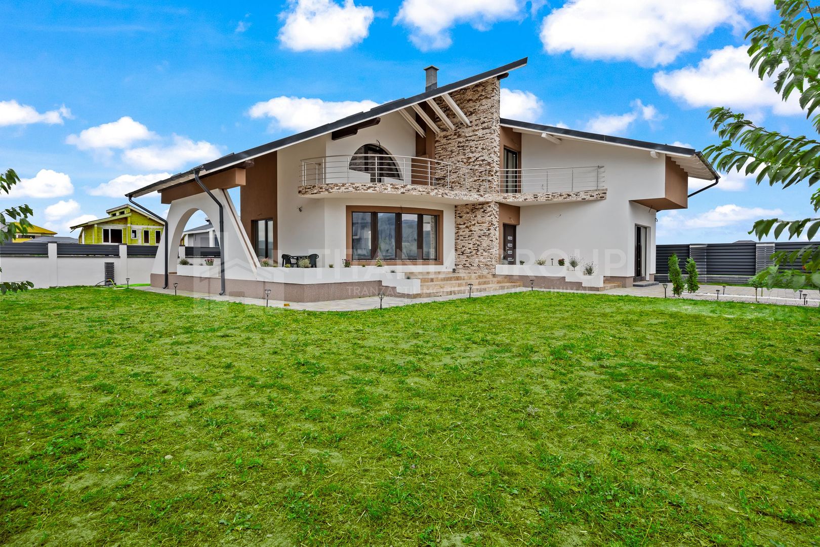 Vila cu arhitectura deosebita, teren 636mp, Cristian, Brasov - Poză 5