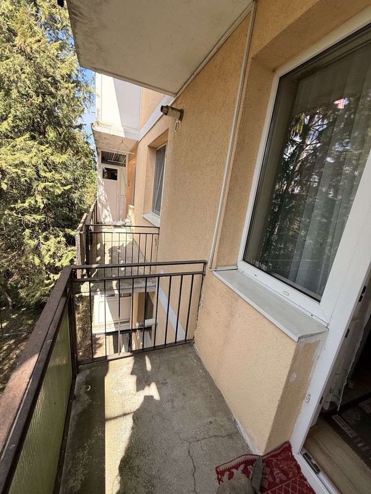 BRASADAS vinde ap 3 camere etajul 2/4 pe Careiului - Poză 4
