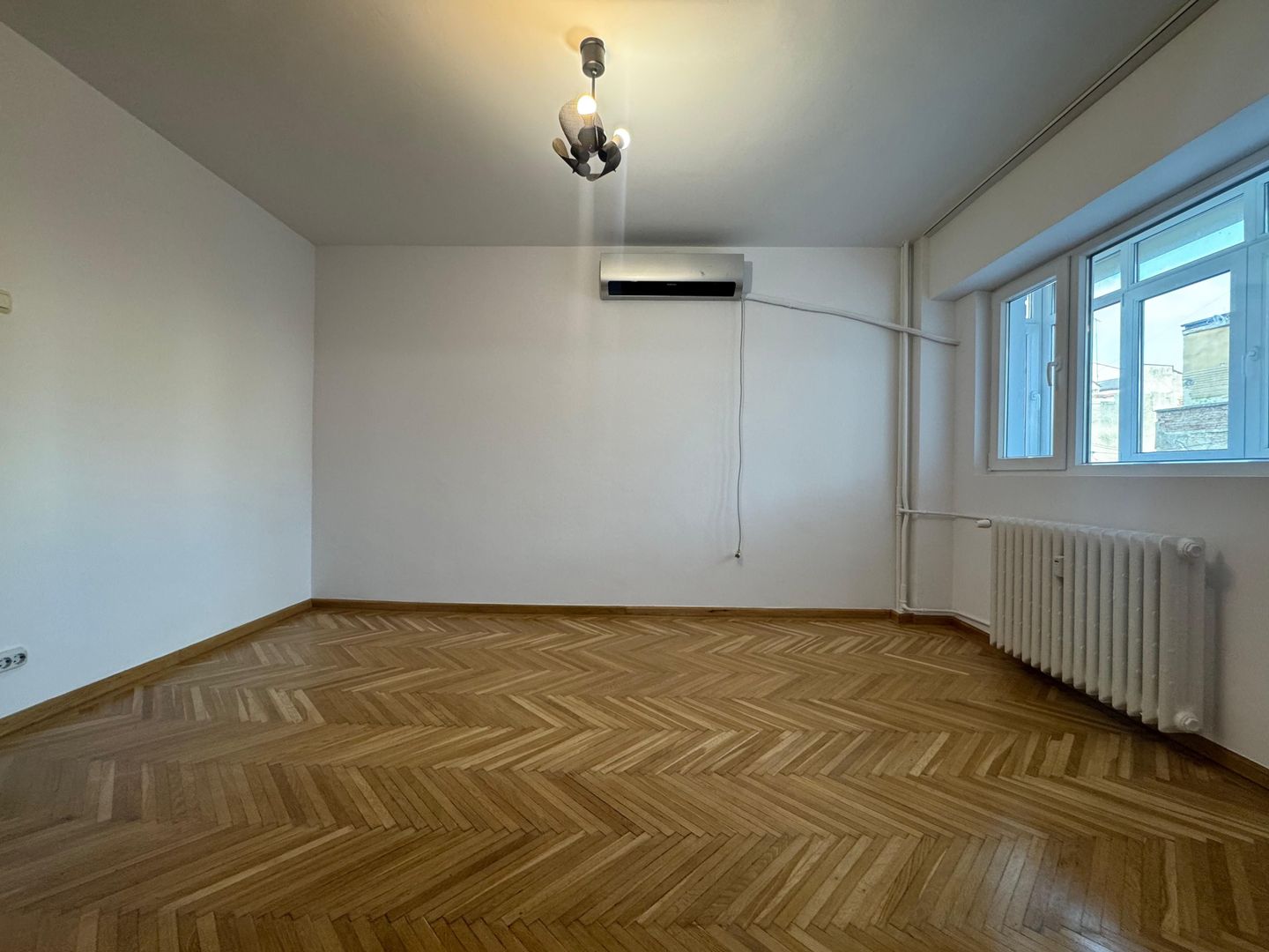 3 CAMERE || CALEA DOROBANTILOR - Poză 4