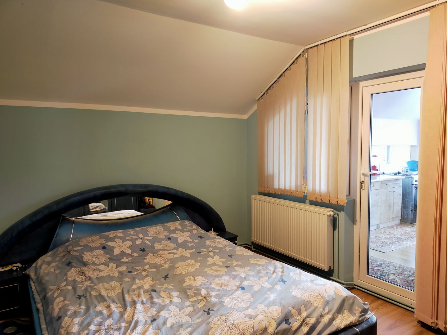 Casa cu 3 apartamente în Dumbravita aproape de pădure - Poză 7