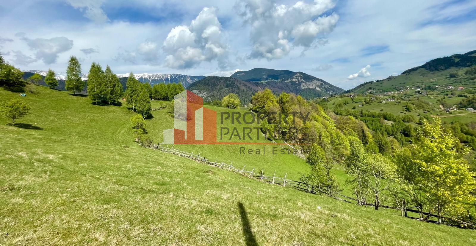 Teren in sat Pestera, comuna Moeciu. - Poză 6