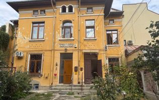 Apartament cochet vila edificata in perioada interbelica