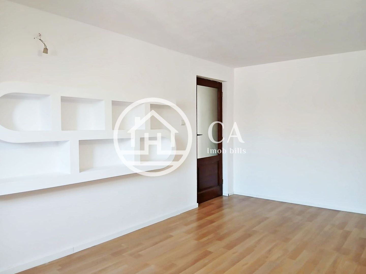 Apartament cu 4 camere la curte comuna de vanzare Ultracentral, Oradea - Poză 10