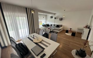 Casă / Vilă cu 5 camere zona Lunei