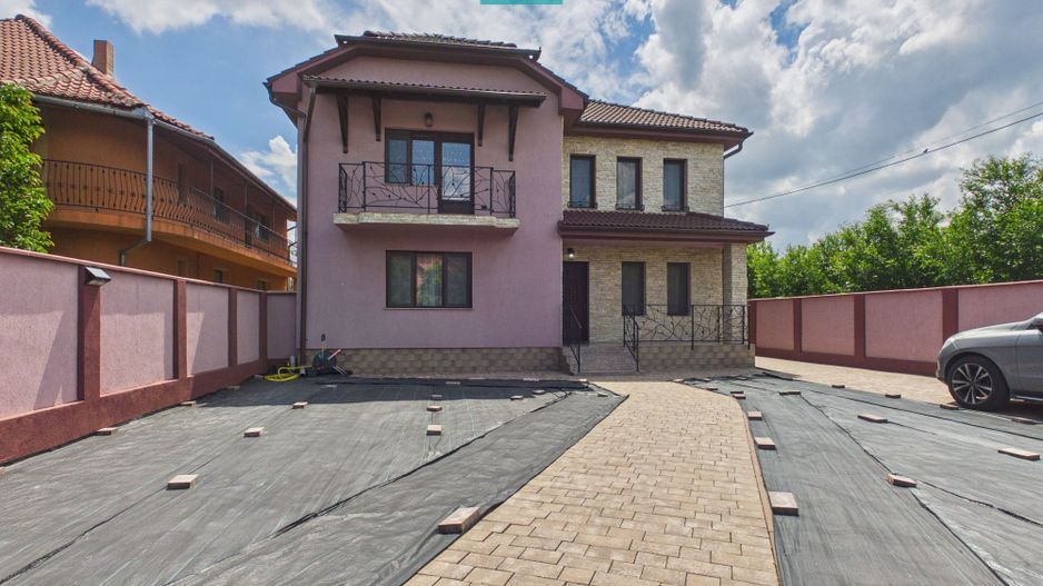 Vilă cu 7 camere de vânzare în zona Central - Poză 69