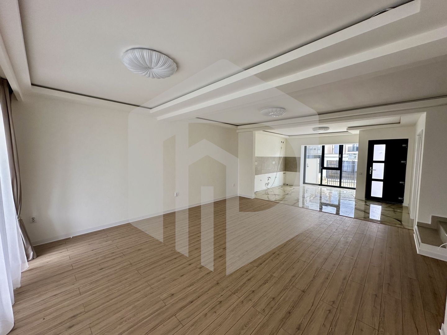 Cristian | Duplex |118mpu+ Mansarda amenajata | La Cheie| 158mp Teren - Poză 18