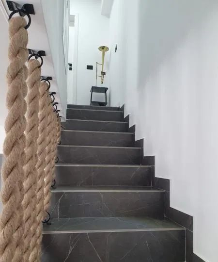 APARTAMENT TIP DUPLEX  ZONA PIATA SUDULUI - Poză 2