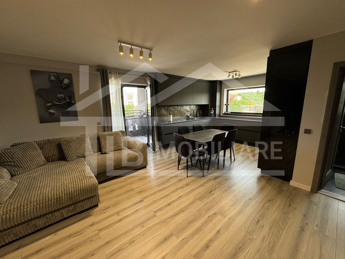 Apartament cu 3 camere, 92mp, Zona Gheorghe Doja - Poză 1