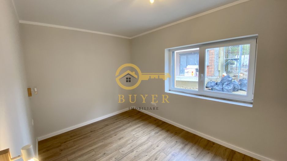 Apartament 3 camere, terasa 9.46mp-A.C , jaluzele electrice - Poză 3