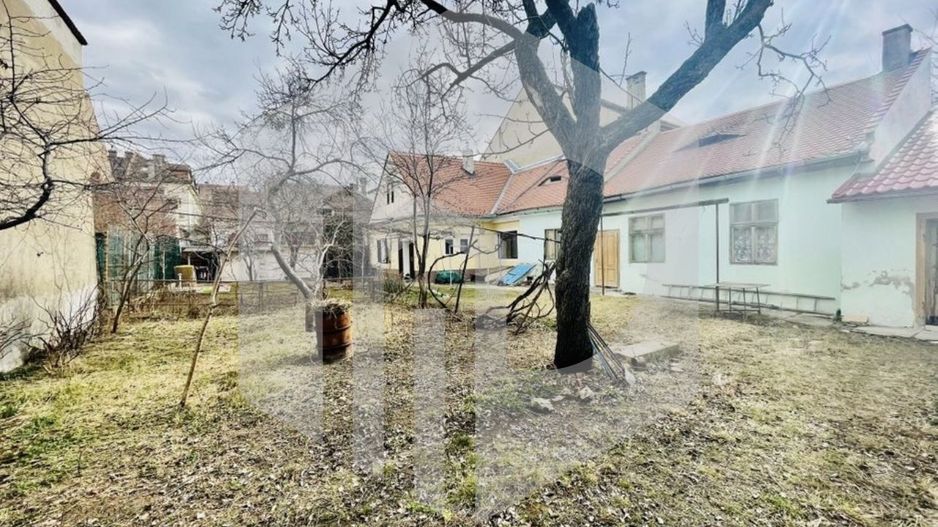 Teren de vanzare in Sibiu.Zona Bulevardul Victoriei- 300 mp - Poză 1