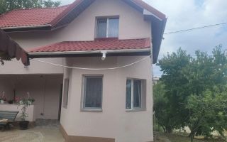 Casă și teren în Breazu, zonă liniștită, aproape de Rond Castel și Piscina Apollo - Poză 1