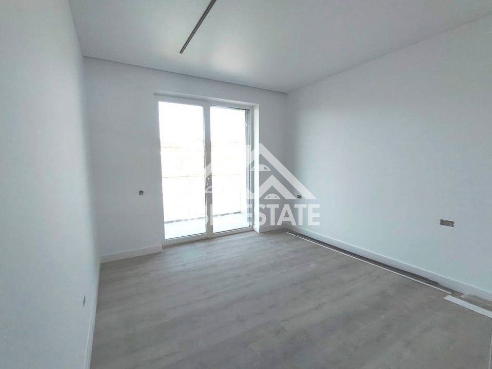 Apartament Premuim 3 camere Sibiu central, boxa si garaj - Poză 23