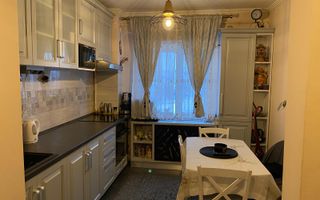 Apartament cu 3 camere/ Etaj intermediar/ 72mp/ zona Mircea cel Batran - Poză 4