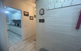 Apartament de inchiriat, cu 2 camere- zona Centrala, mobilat si utilat  - Poză 8