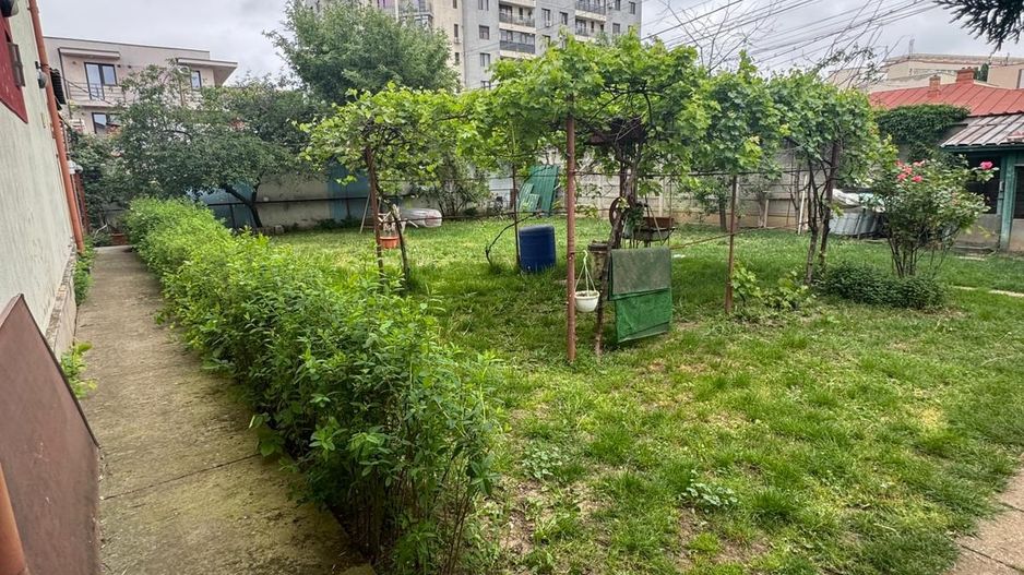 Casa de închiriat 7 camere Sector 4, ideal pentru clinica, gradinita - Poză 14