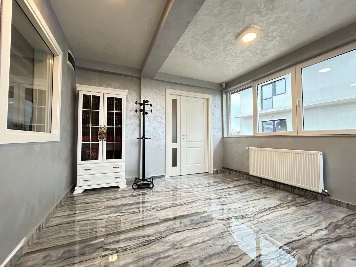 Pensiune Casa Eva Statiunea 2 Mai - 12 camere - teren 600 mp - Poză 8