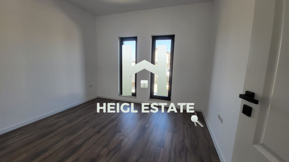 Duplex cu 4 camere in Mosnita Noua - Poză 2