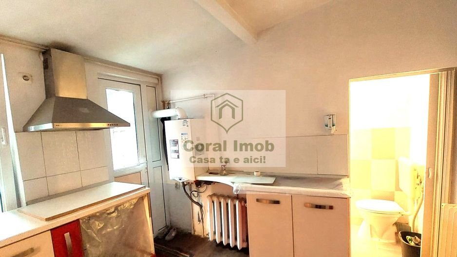 Casa de vanzare curte individuala, centrala, Lacul Tei! - Poză 4