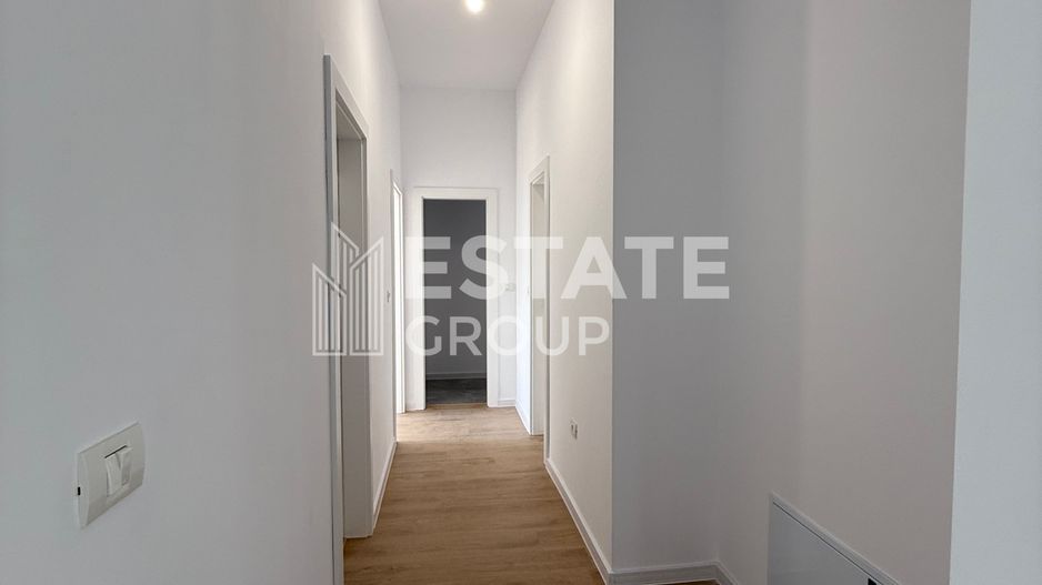 Duplex Mosnita Noua-finisat, curte amenajata - Poză 13