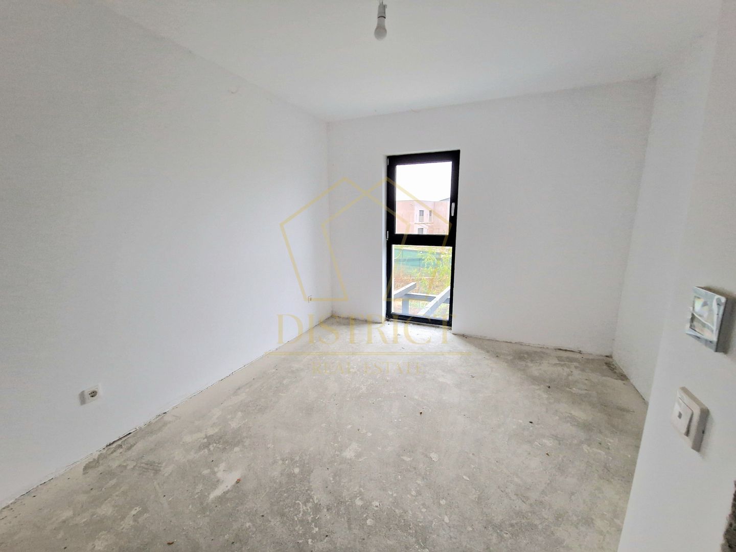 Duplex spatios despartit prin camera tehnica cu 5 camere | Urseni - Poză 8