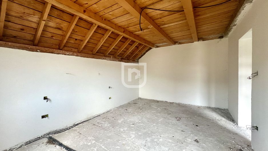 Casa "rosu+" in Gura Humorului | Bucovina - Poză 8