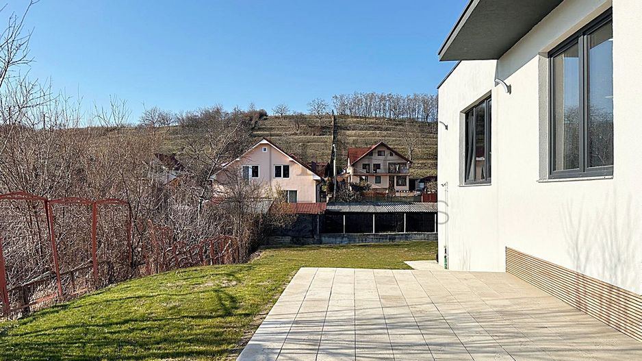 Casa cu teren 830 mp in zona Dealuri Oradea - Poză 10