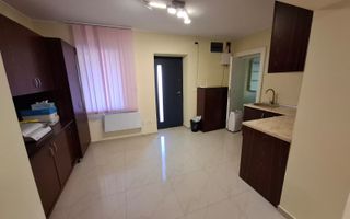 SAD cu locuri de parcare in fata casei - Poză 11