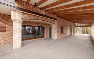 Vila impunătoare in stil italian - Ștefănești, Argeș - Poză 3