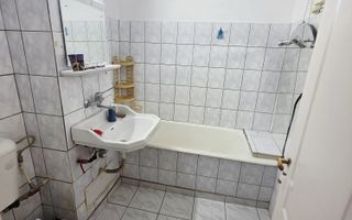 Apartament 2 camere, mobilat si utilat, zona 9 Mai - Poză 10