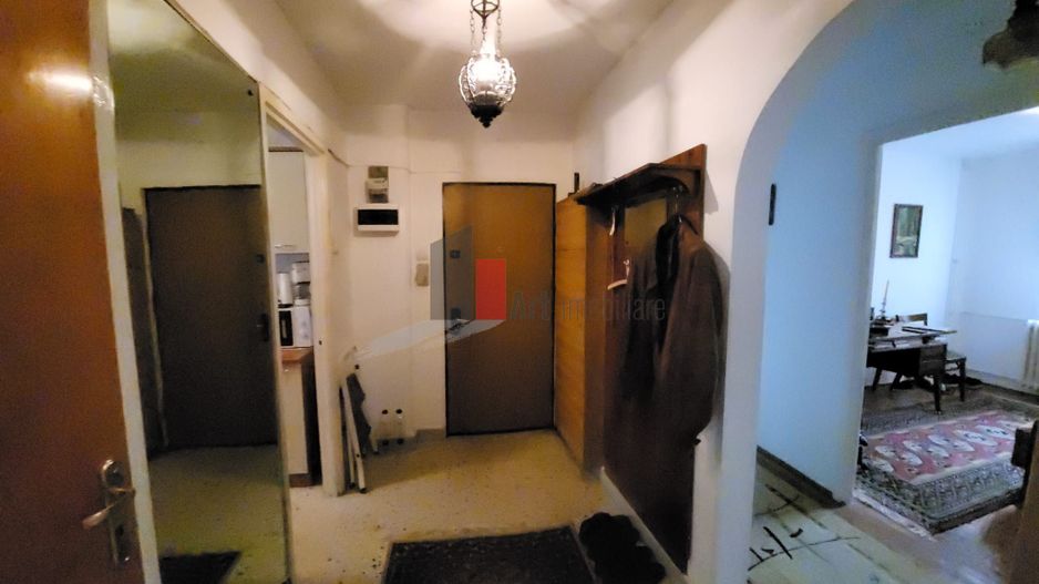 Apartament 4 camere Titan - Poză 2