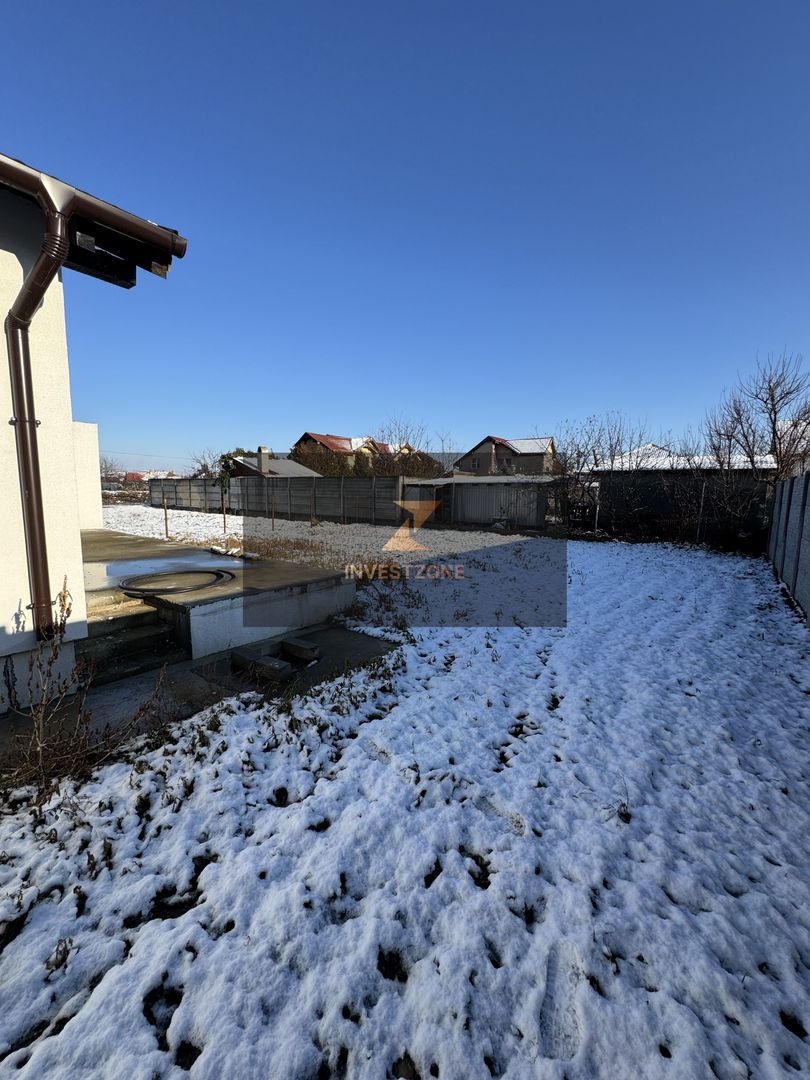 Casă la intrare în Sântandrei - Poză 7