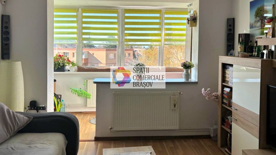 Apartament cu doua camere, zona Astra - Saturn, 50 mp - Poză 2