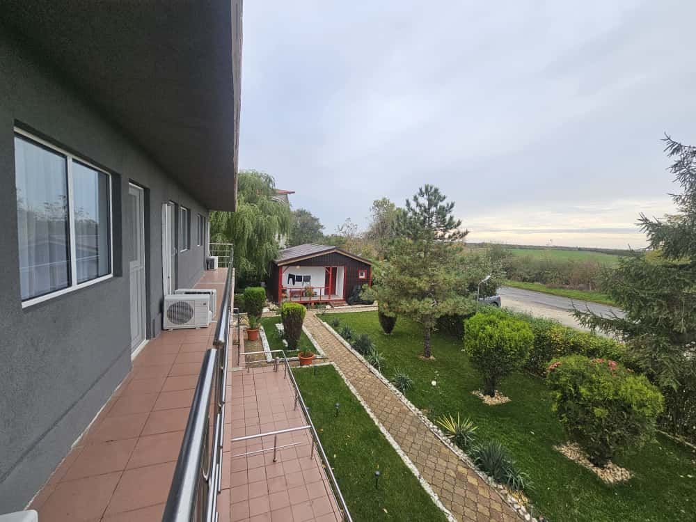 Pensiune de vanzare in Venus - Poză 5