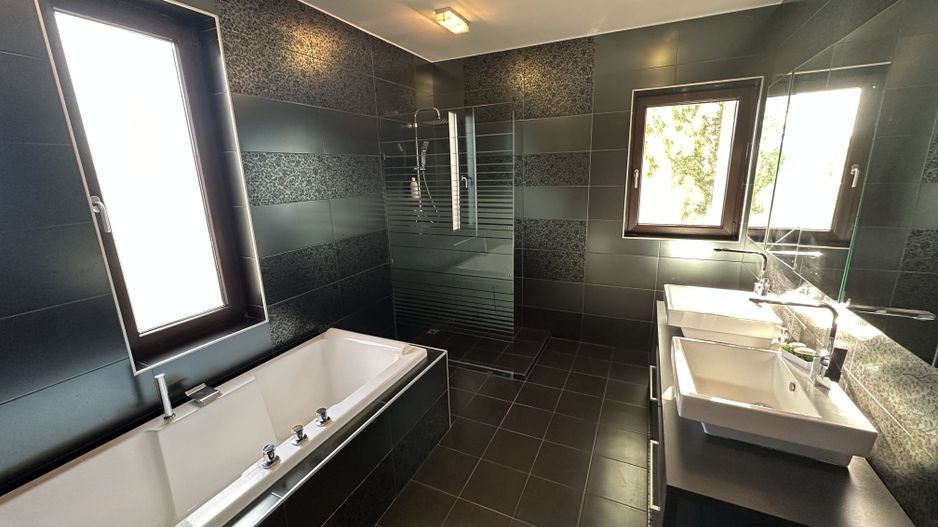 Duplex modern -   zona Lipovei - Poză 12