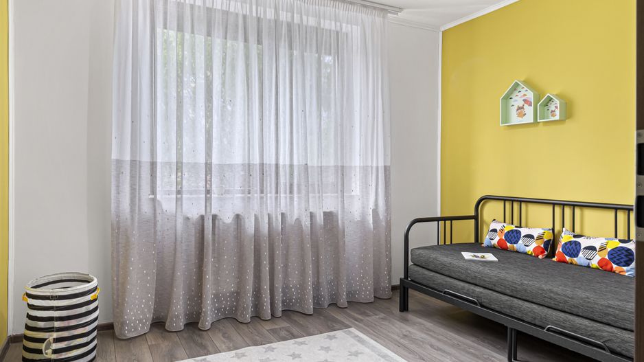 Ghencea, Casa Spatioasa cu 4 Camere, 158 mp, Nemobilata, Curte Amenajata - Poză 22