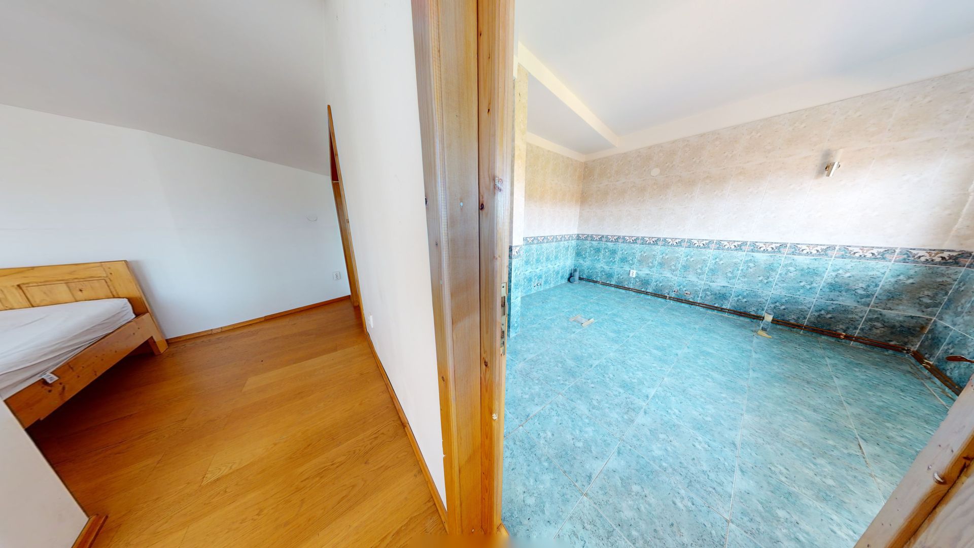 Casa deodebita zona Sacele -central - Poză 9