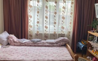 Casa , D+P+1, teren 300 mp, zona Imparat Traian,pret 150000 Euro - Poză 2