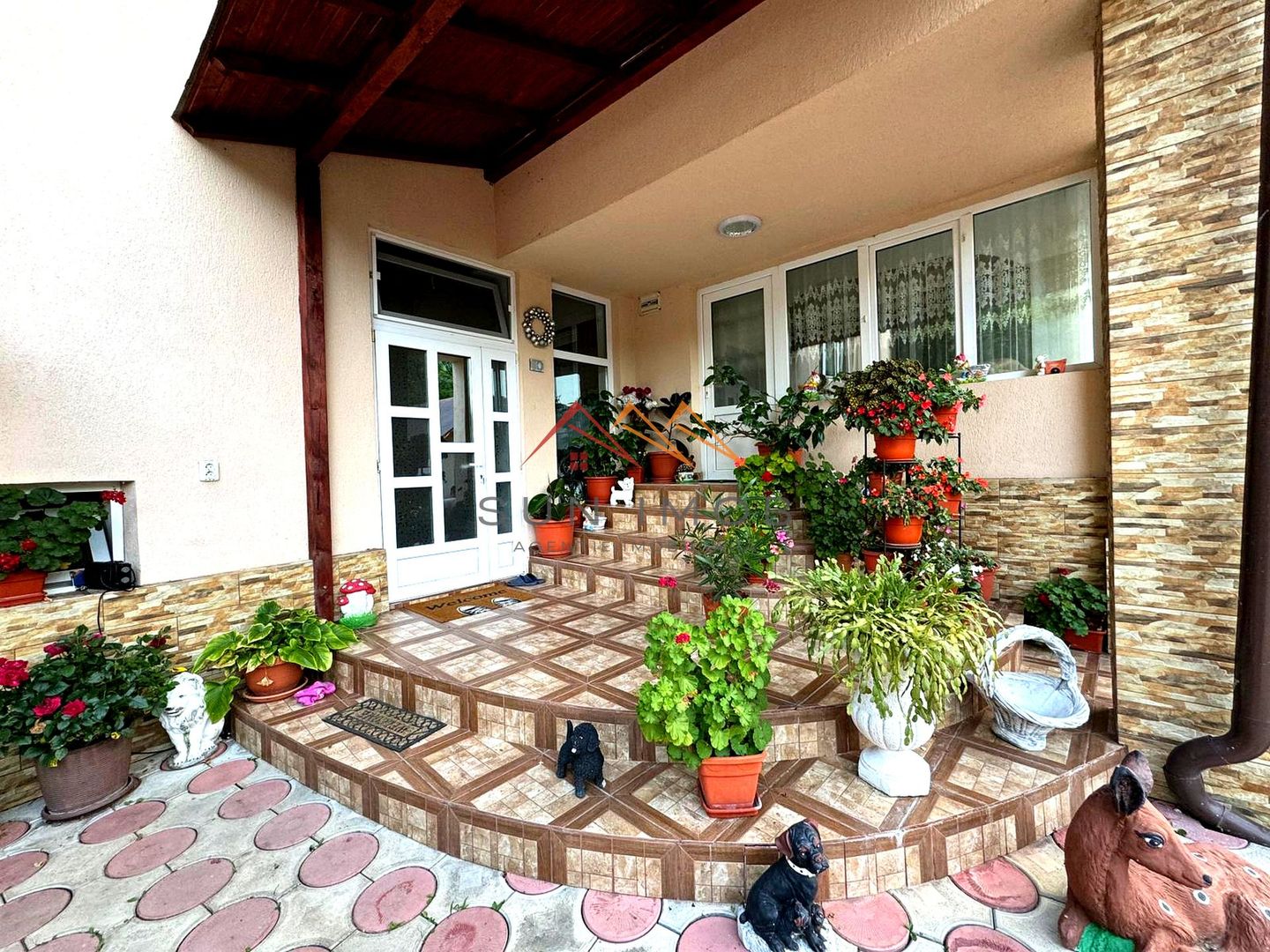 Casa 4 camere, anexe, recent renovata, foisor, teren 781mp, Izvoru, DB - Poză 5