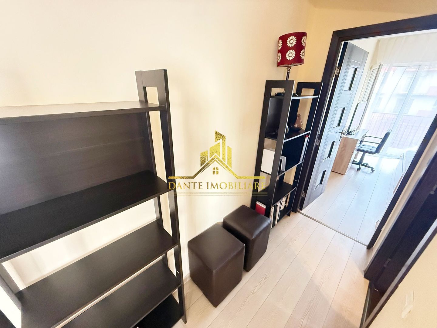 2 camere, spatios, modern, bloc nou, balcon, parcare, zona VIVO - Poză 10