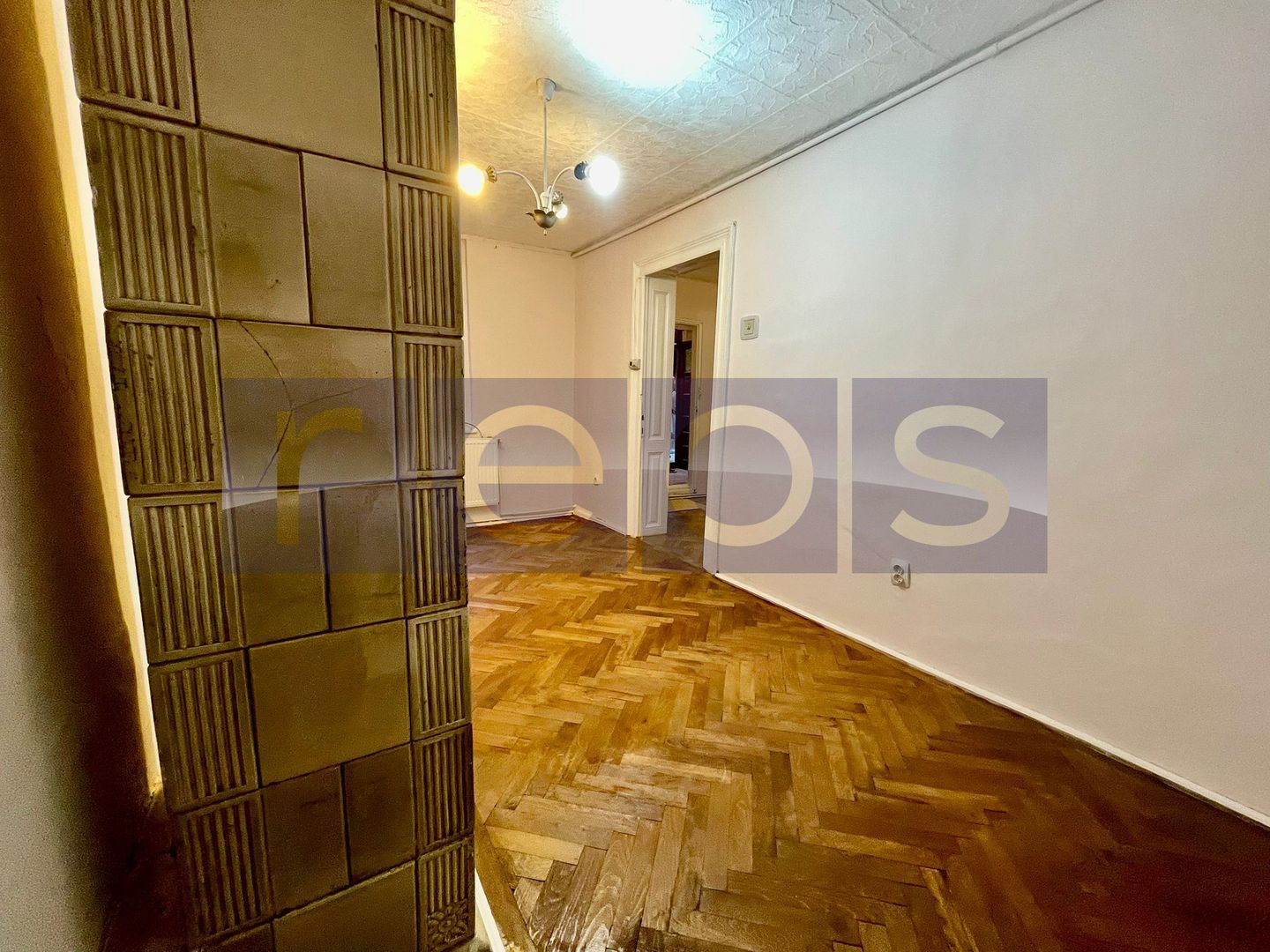 VANZARE CASA 2 CAMERE 35MP + TEREN 36MP CURTE COMUNA PIATA VICTORIEI ROMANA - Poză 2