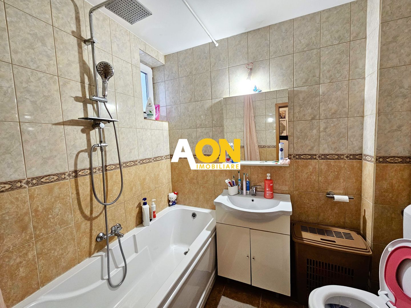 Apartament la vila, 3 camere, mobilat utilat, 80 mp + terase 40 mp - Poză 9