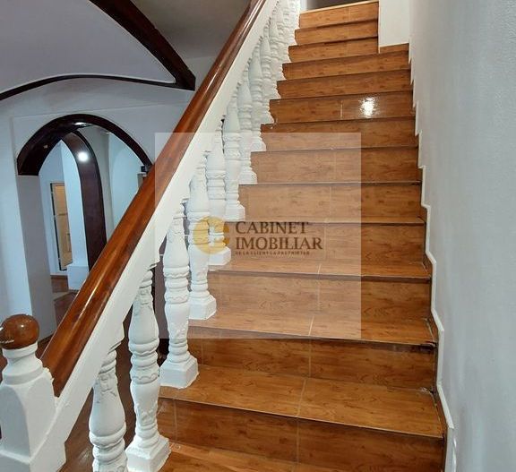 Piata Unirii - Hala Traian I P+M I 4 camere 2 bai I Terasa deschisa - Poză 9