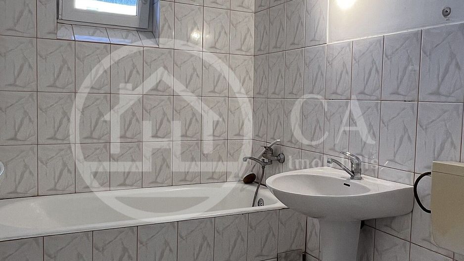 Apartament cu 4 camere de vanzare in Velenta Oradea - Poză 10