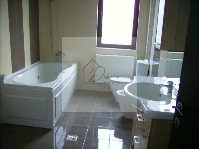 Vila 5 camere Pipera - Porsche Romania - Cortina North - Poză 6